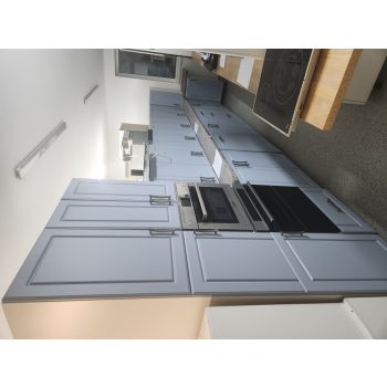 Bucătării în L – disponibila din showroom